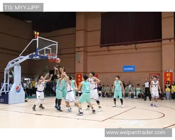 打造冠军之路:深度剖析球队成长与战术演变的背后故事 打造冠军之路:深度剖析球队成长与战术演变的背后故事